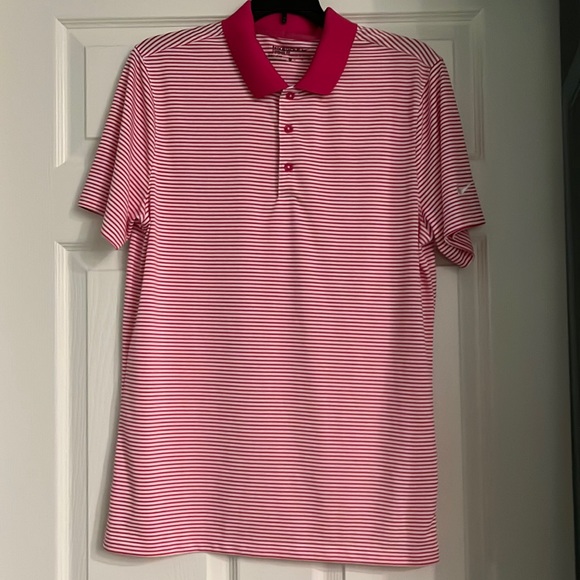3 Golf shirts. Like new. Mens small. Asking $10 each. Located in Anderson SC - Picture 1 of 3